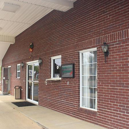 Deerfield Inn Adamsville Ngoại thất bức ảnh