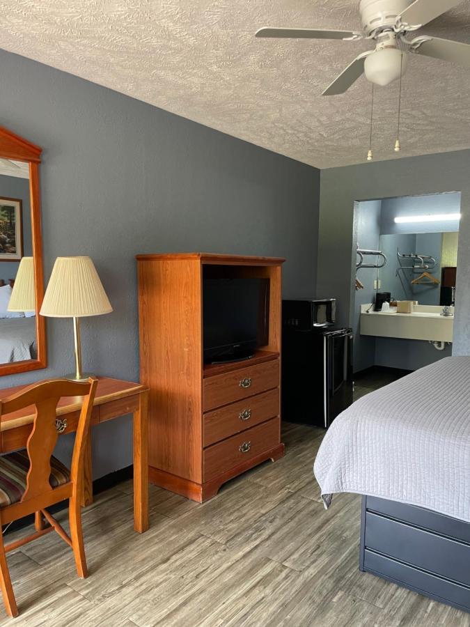 Deerfield Inn Adamsville Ngoại thất bức ảnh